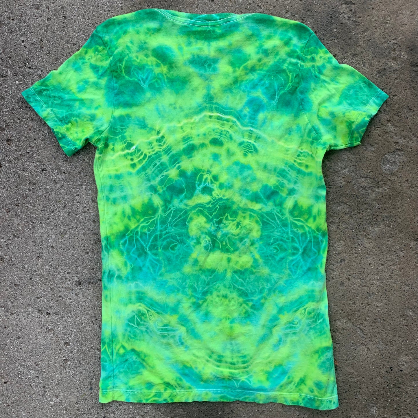 "EIRINN GO BRACH" Medium Women's Tie Dye T-Shirt