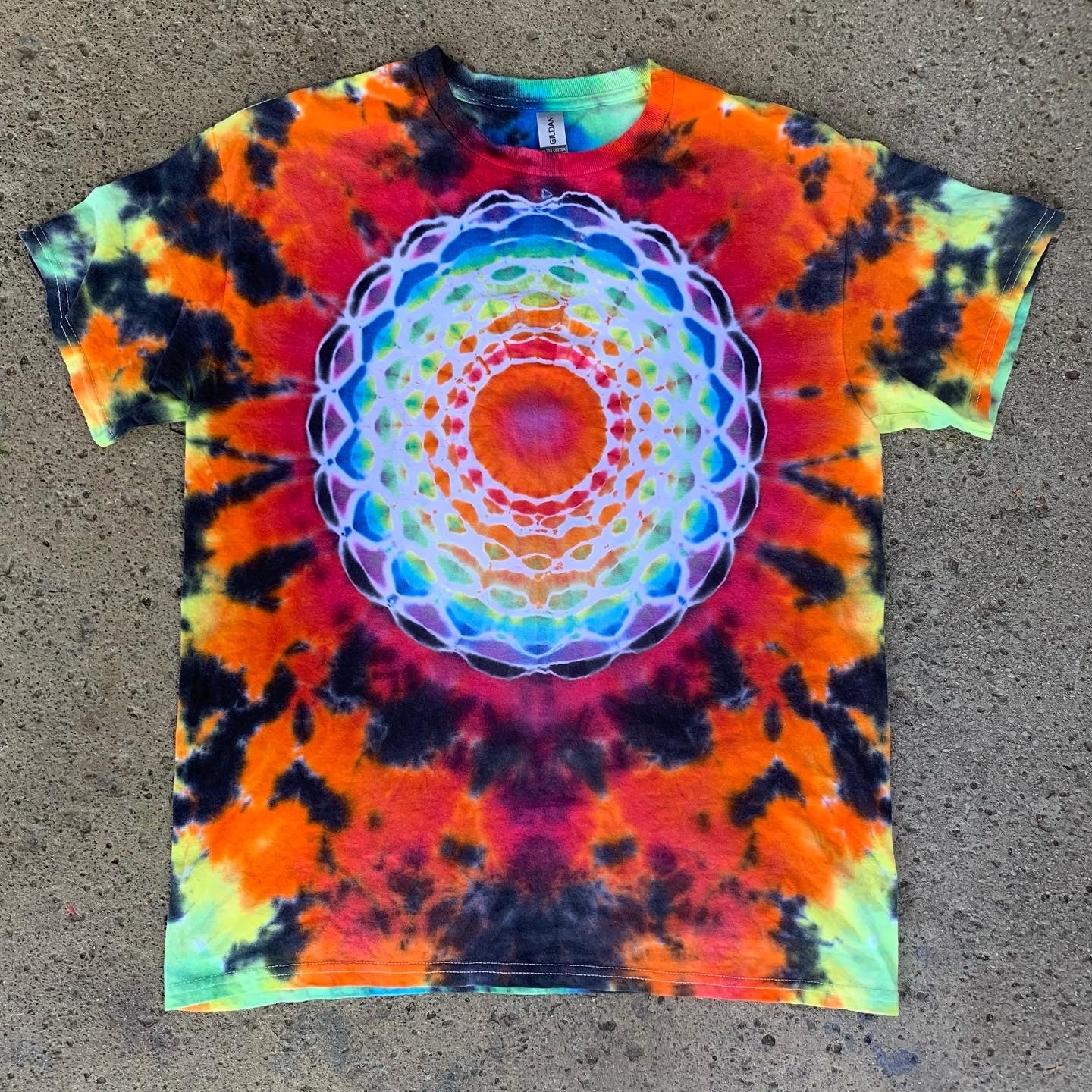 "RAINBOW SUNSET" Medium Tie Dye T-Shirt