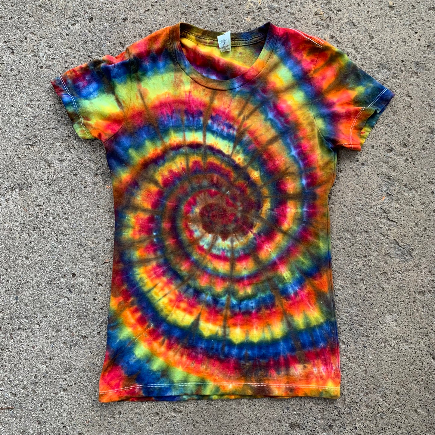 "EARTHY RAINBOW" Small Women's Ice Dyed T-Shirt