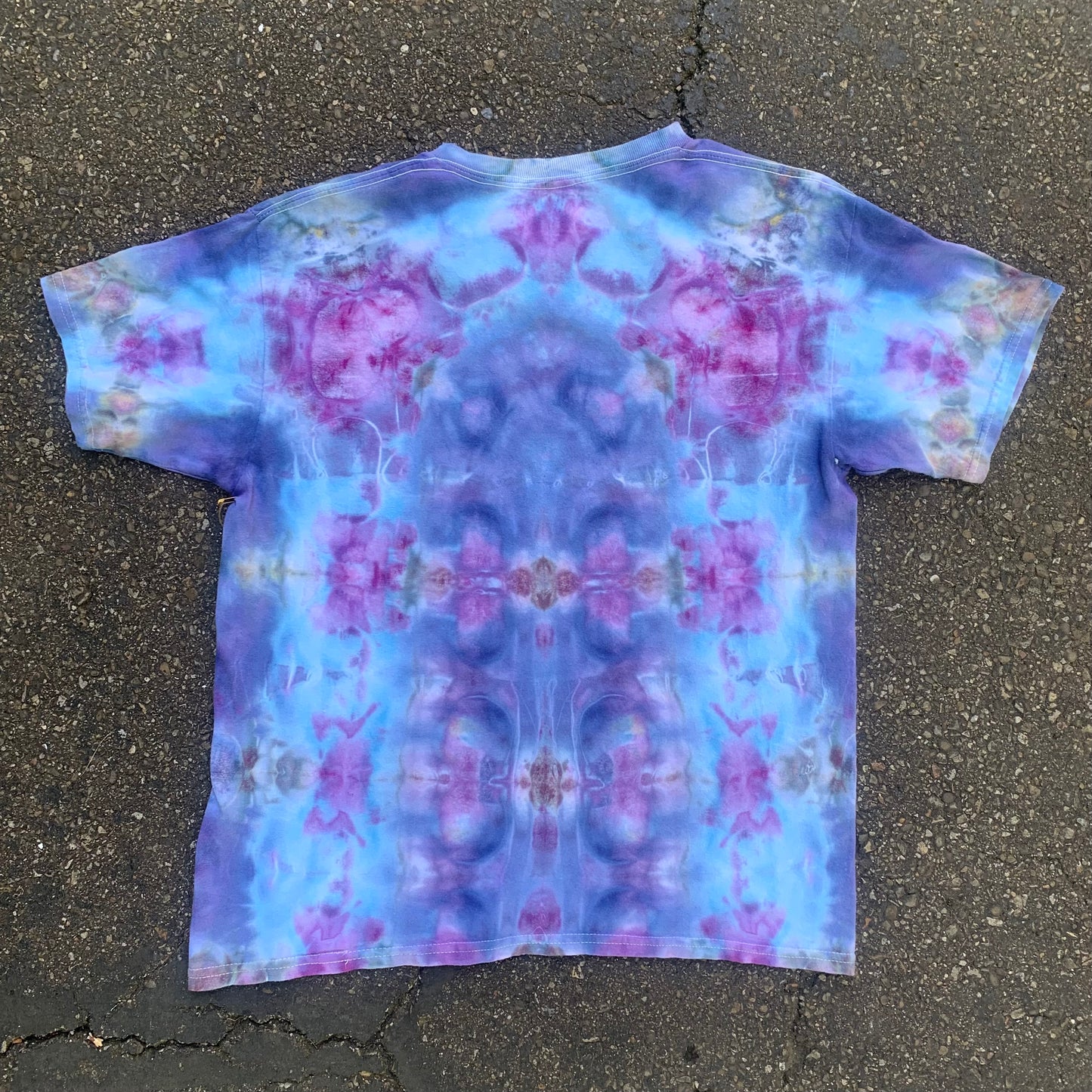 "ICE FIELD TESSELLATIONS" Youth XL Ice Dyed T-Shirt