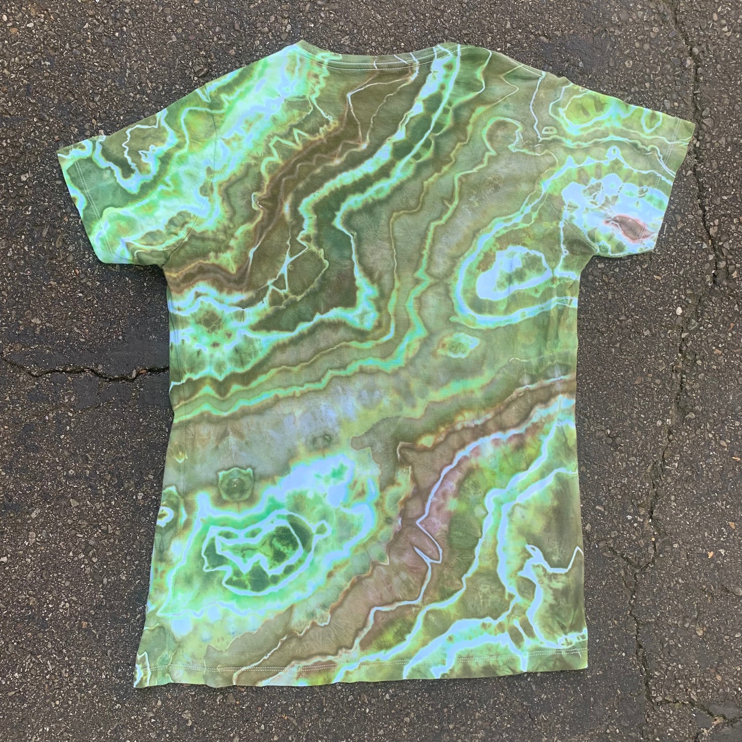 "EMERALD AGATE #2" XL Ice Dyed Women's T-Shirt